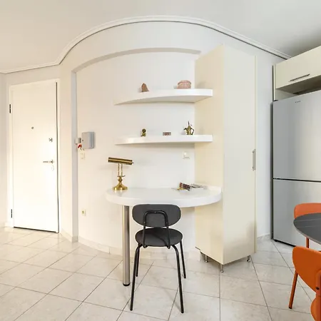 1 Bedroom In Ampelokipi Apartment *