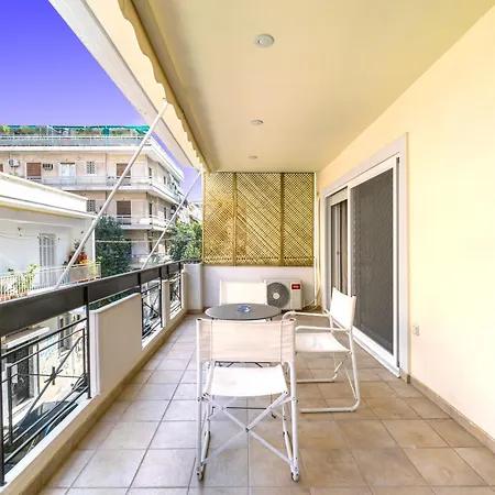 Apartment 1 Bedroom In Ampelokipi