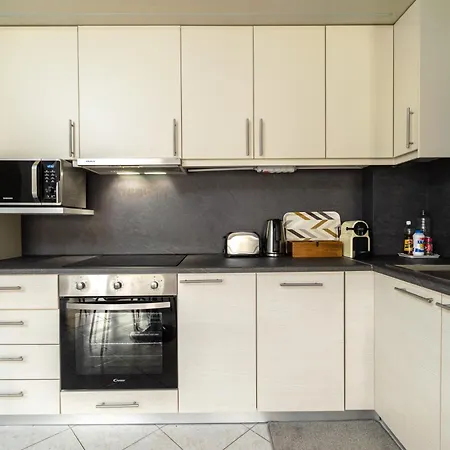 1 Bedroom In Ampelokipi * Athens