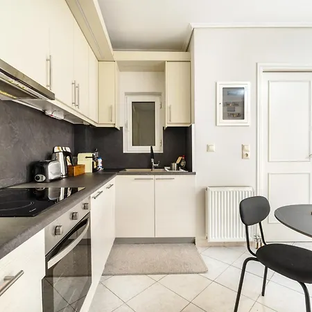 Apartment 1 Bedroom In Ampelokipi Athens