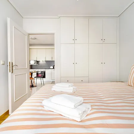 1 Bedroom In Ampelokipi *
